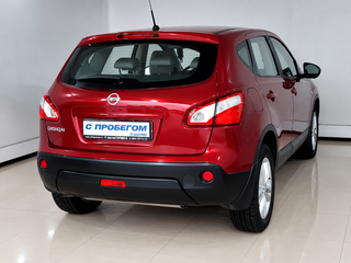 2011 Nissan Qashqai I Рестайлинг, красный, 970000 рублей, вид 4