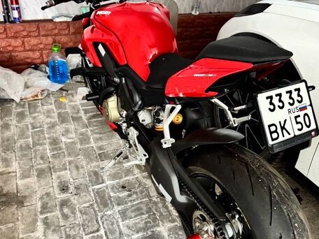 2022 Ducati Streetfighter V4, красный, 1900000 рублей, вид 1