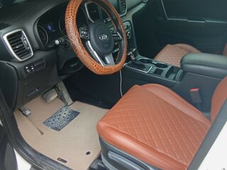 2020 Kia Sportage IV Рестайлинг, белый, 2500000 рублей, вид 4