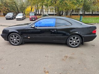 2001 Mercedes-Benz CLK-Класс 230 I (W208) Рестайлинг, чёрный, 830000 рублей, вид 3