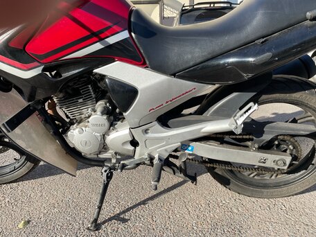 2011 Yamaha YBR250, красный, 240000 рублей, вид 5