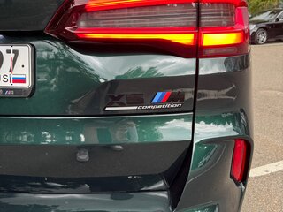 2021 BMW X5 M Competition III (F95), зелёный, 11000000 рублей, вид 5