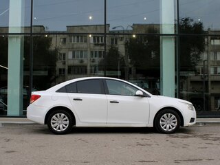 2014 Chevrolet Cruze I Рестайлинг, белый, 600000 рублей, вид 4