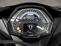 2024 Triumph Daytona 660, чёрный - вид 8