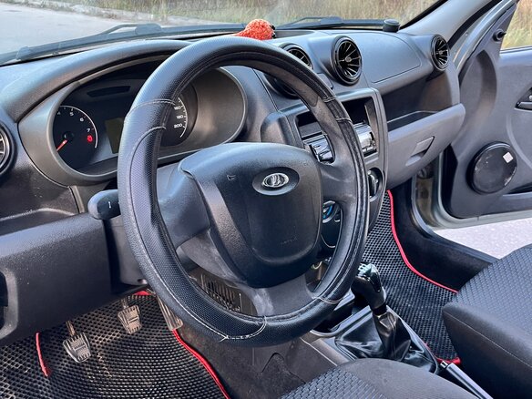 2013 Lada (ВАЗ) Granta I, серебристый, 300000 рублей - вид 10