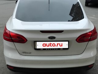 2017 Ford Focus III Рестайлинг, белый, 1100000 рублей, вид 5