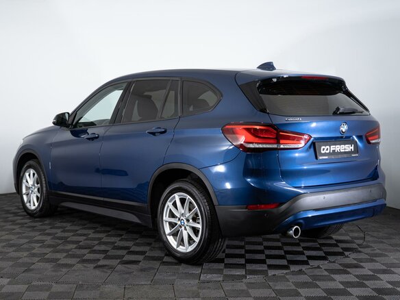2021 BMW X1 18i sDrive II (F48) Рестайлинг, синий, 2490000 рублей - вид 1