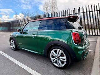2020 Mini Hatch JCW III (F55/F56) Рестайлинг, зелёный, 3200000 рублей, вид 3