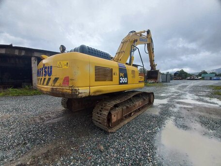 2021 Komatsu PC300, жёлтый, 10200000 рублей, вид 2