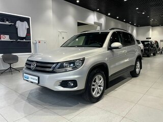 2014 Volkswagen Tiguan I Рестайлинг, серебристый, 1080000 рублей, вид 1