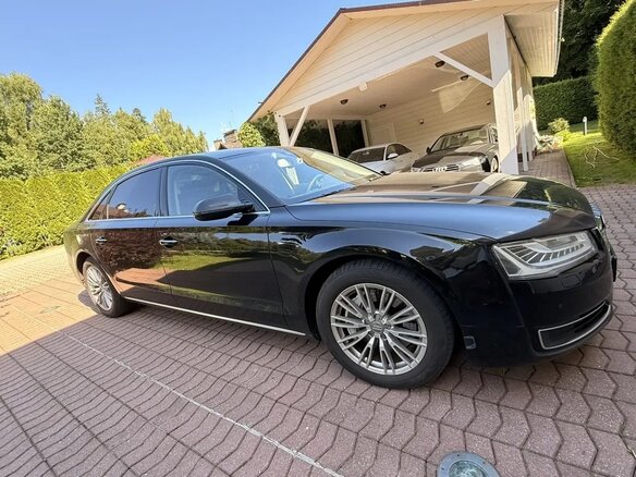 2015 Audi A8 III (D4) Рестайлинг, чёрный