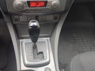 2010 Ford Focus II Рестайлинг, белый, 1000000 рублей, вид 5