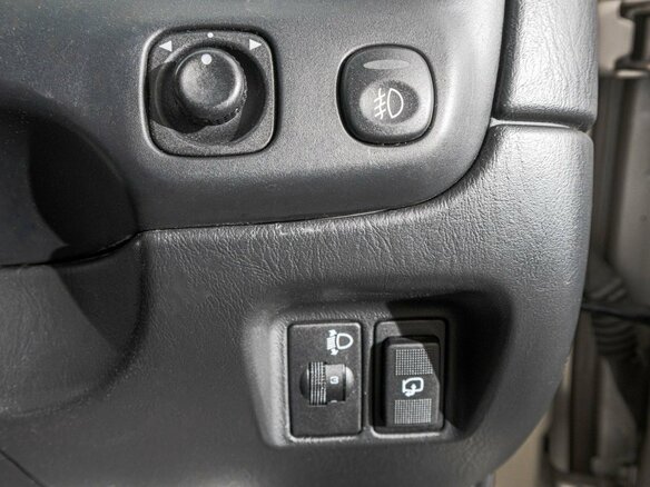 2002 Mazda Tribute I, бежевый, 619000 рублей - вид 9