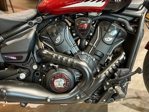 2025 Indian Scout, красный, 2550000 рублей - вид 17