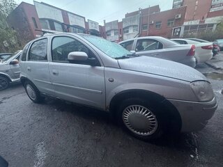 2004 Opel Corsa C Рестайлинг, серебристый, 115000 рублей, вид 2