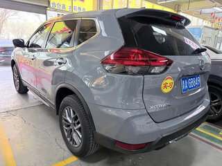 2026 Nissan X-Trail III Рестайлинг 2, серебристый, 2499000 рублей, вид 5
