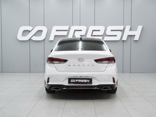 2017 Hyundai Sonata VII (LF) Рестайлинг, белый, 2170000 рублей, вид 4