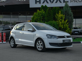 2010 Volkswagen Polo V, белый, 583000 рублей, вид 2