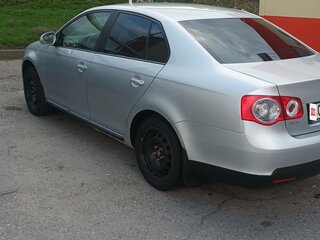 2010 Volkswagen Jetta V, серебристый, 650000 рублей, вид 5
