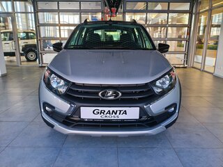 2026 Lada (ВАЗ) Granta Cross I Рестайлинг, серебристый, 1391000 рублей, вид 2