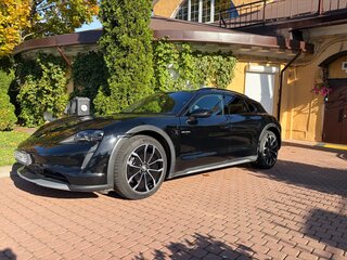 2022 Porsche Taycan 4 Cross Turismo I, чёрный, 8500000 рублей, вид 1
