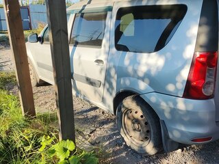 2013 Lada (ВАЗ) Largus I, серебристый, 790000 рублей, вид 2