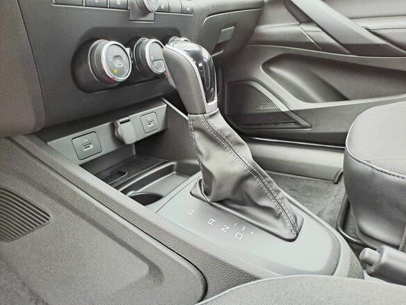 2026 Lada (ВАЗ) Vesta I Рестайлинг (NG), белый, 1765900 рублей - вид 8