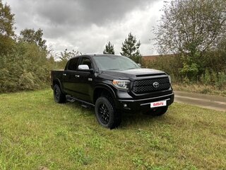 2018 Toyota Tundra CrewMax II Рестайлинг, чёрный, 6000000 рублей, вид 3