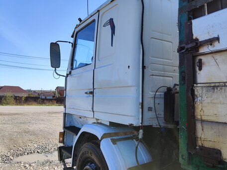 1990 Scania 3-Series, белый, 500000 рублей, вид 2