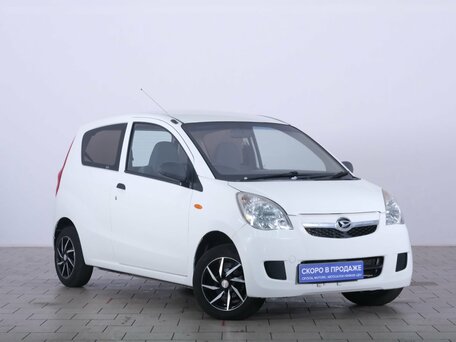 Daihatsu Mira VII