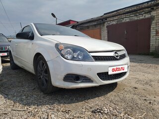 2008 Opel Astra GTC H Рестайлинг, белый, 280000 рублей, вид 4