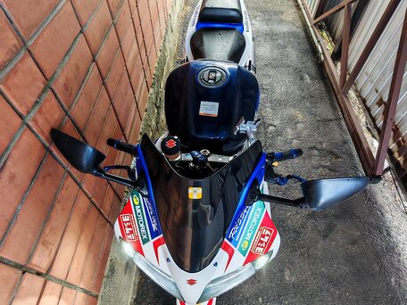2004 Suzuki SV 1000, белый, 390000 рублей, вид 3