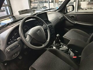 2026 Lada (ВАЗ) Niva Travel I Рестайлинг, зелёный, 1717000 рублей, вид 4