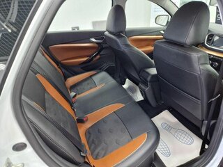 2026 Lada (ВАЗ) Vesta SW Cross I Рестайлинг (NG), белый, 2228490 рублей, вид 5