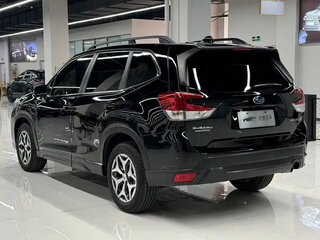 2021 Subaru Forester V Рестайлинг, чёрный, 2581255 рублей, вид 4