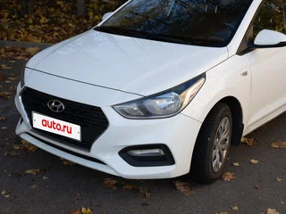 2019 Hyundai Solaris II, белый, 1350000 рублей, вид 2