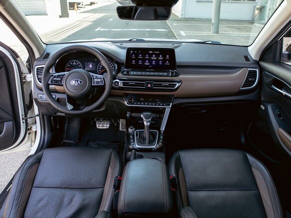 2022 Kia Seltos I, белый, 2055000 рублей - вид 15