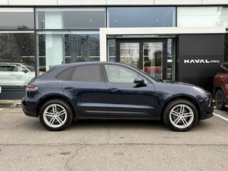 2021 Porsche Macan I Рестайлинг 2, синий, 7499000 рублей, вид 4