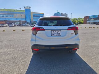 2018 Honda Vezel I Рестайлинг, белый, 1799000 рублей, вид 3