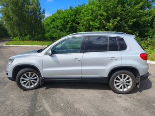 2012 Volkswagen Tiguan I Рестайлинг, серебристый, 1400000 рублей, вид 4