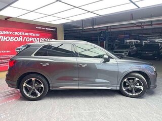 2022 Audi Q3 35 TFSI II (F3), серый, 2045000 рублей, вид 3