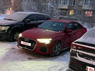 2021 Audi A3 35 TFSI IV (8Y), красный, 2730000 рублей, вид 2