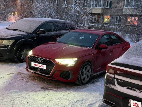 2021 Audi A3 35 TFSI IV (8Y), красный, 2550000 рублей - вид 1