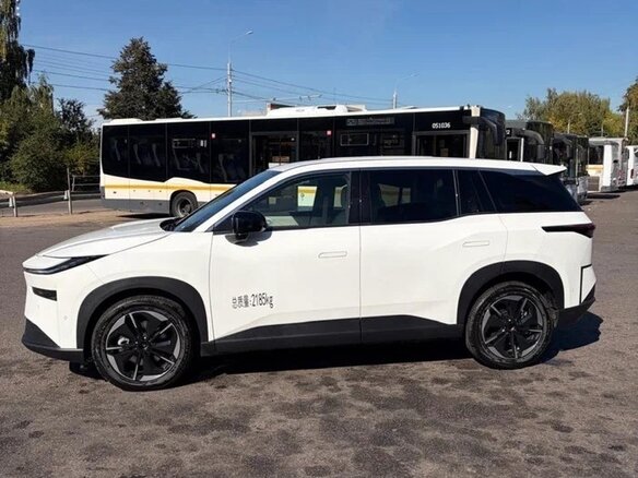 2026 Toyota bZ3X 58.3 kWh, белый, 2800000 рублей - вид 4