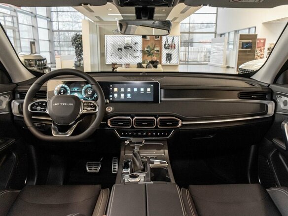 2026 Jetour X70+ I Рестайлинг, чёрный, 3069000 рублей - вид 12