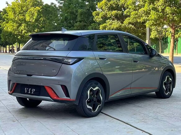 2022 BYD Dolphin 44.9 kWh I, серый, 1000000 рублей - вид 5