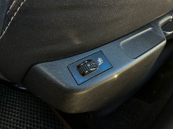 2011 Citroen C4 II, коричневый - вид 22