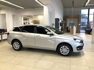 2026 Lada (ВАЗ) Vesta SW I Рестайлинг (NG), серебристый, 1885000 рублей, вид 4