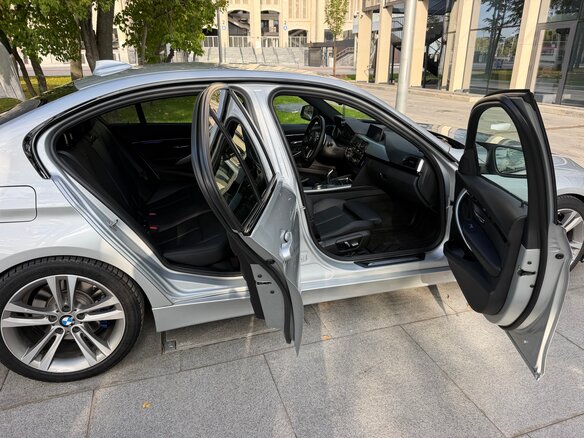 2016 BMW 3 серии 330i VI (F3x) Рестайлинг, серебристый - вид 12