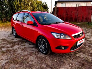 2010 Ford Focus II Рестайлинг, красный, 840000 рублей, вид 3